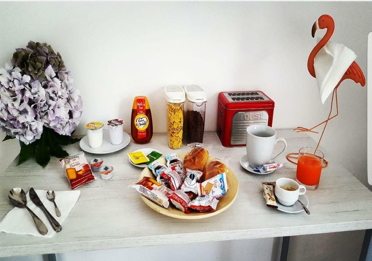Dimora Flegrea Room & Breakfast Pozzuoli Esterno foto